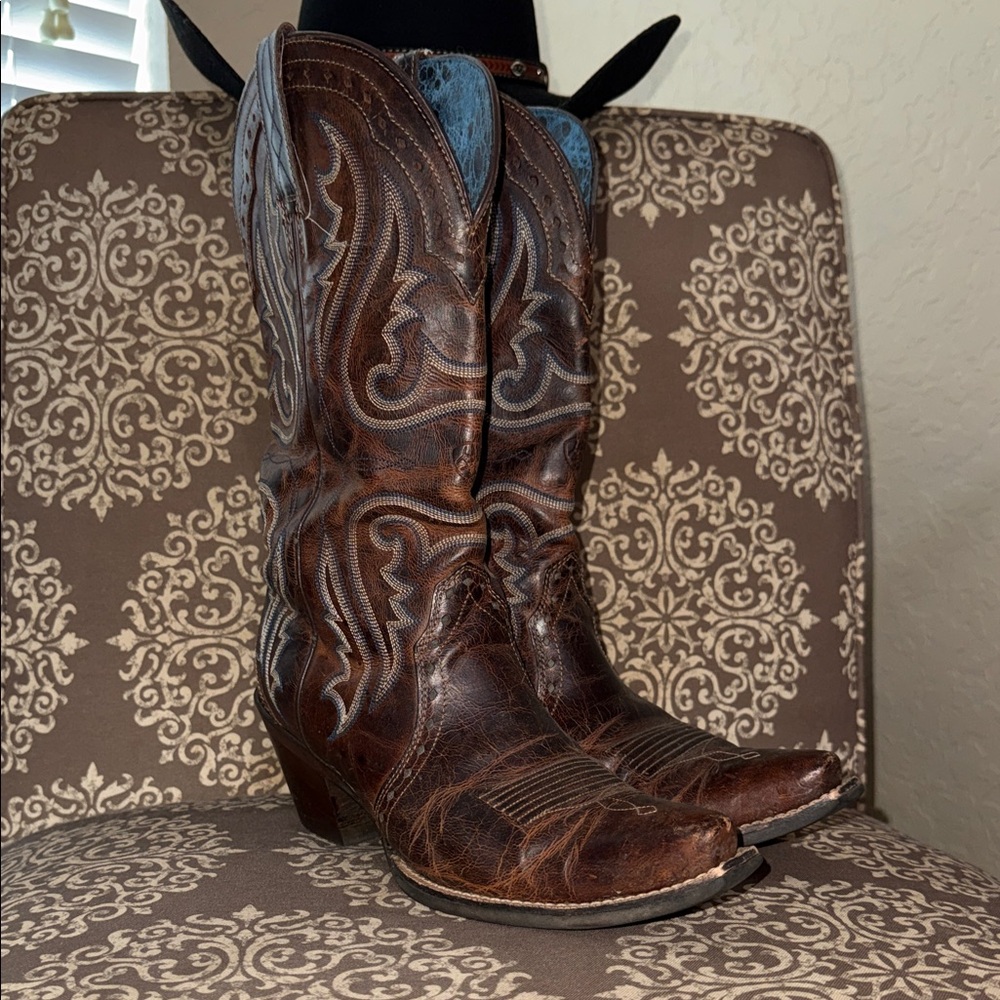 Ariat Dark Brown Western Heeled Boots Snipped Toe